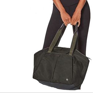 Lululemon Free to Be Gym Bag